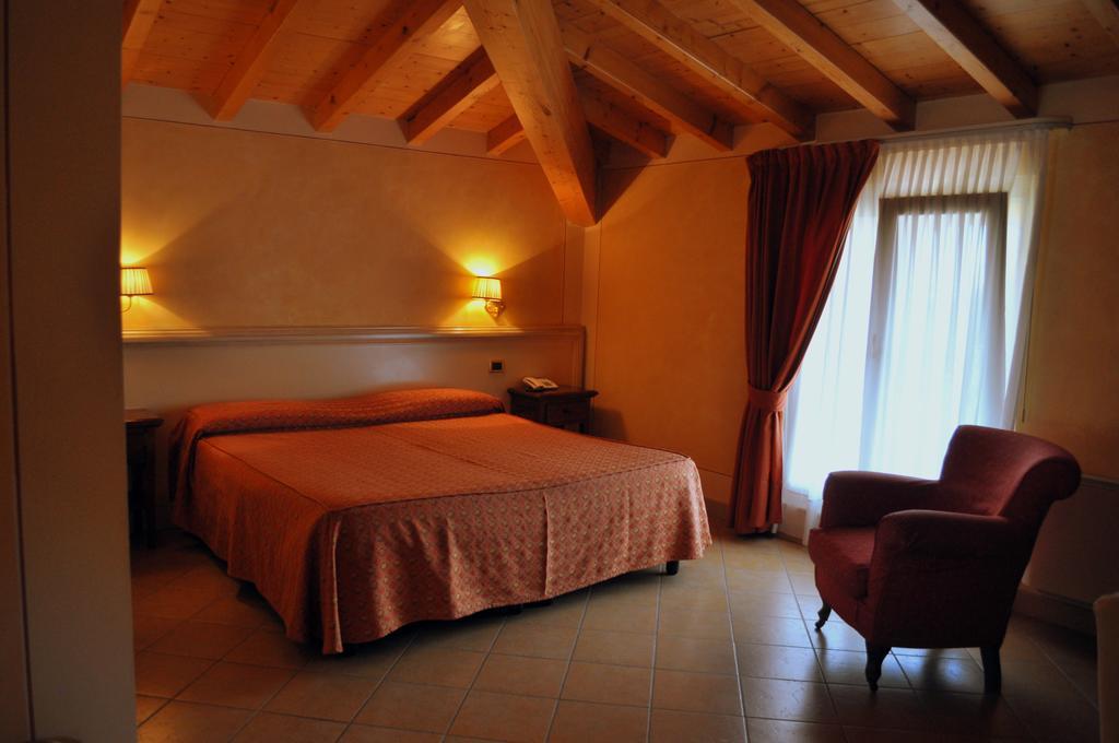 Hotel La Corte Bedizzole Chambre photo